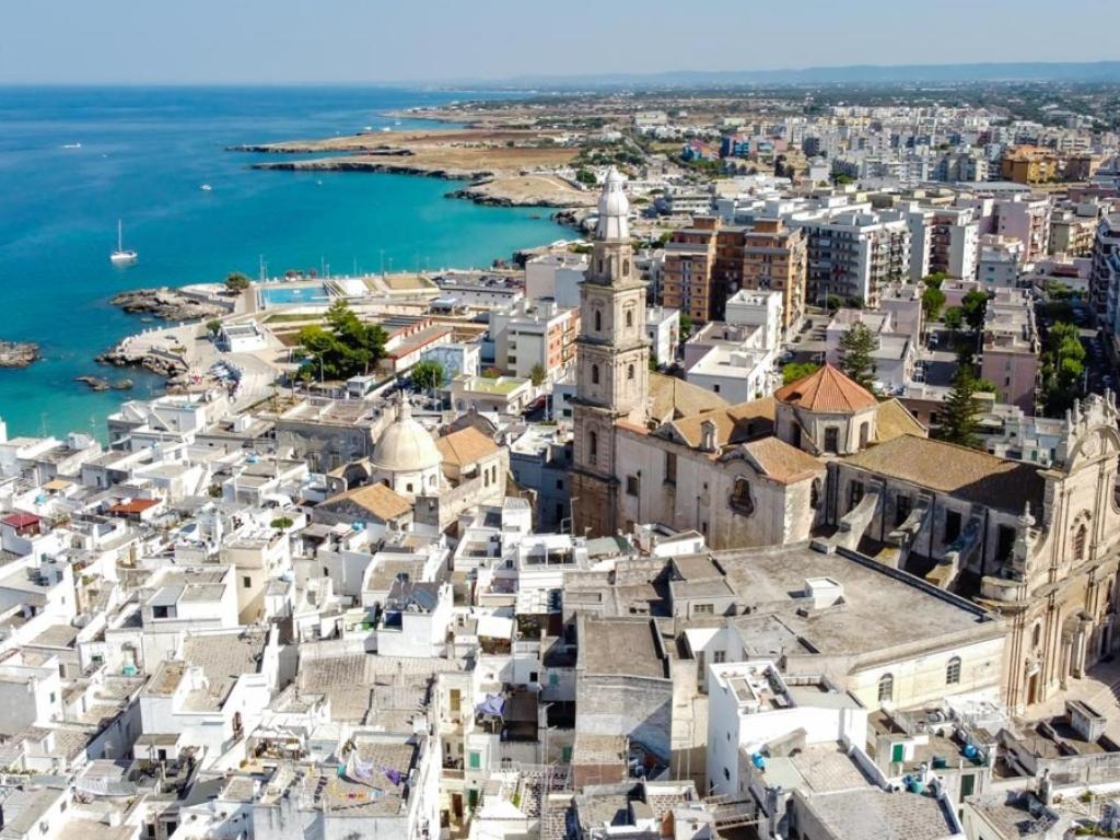 Le Rondini House Hotel Monopoli Exterior photo